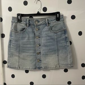 Button up denim American eagle skirt, size 6